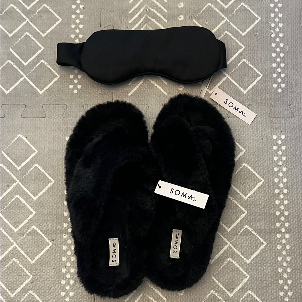 NWT Soma Faux Fur Black Slippers and Eye Mask Set